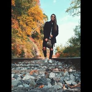 Meet your Posher, Camille